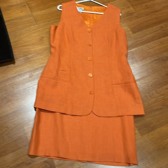 Ladies dress - Picture 8 of 11